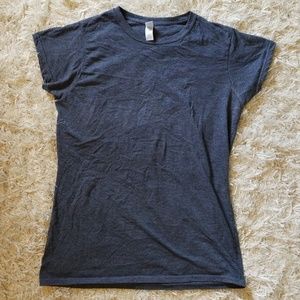 Gray t shirt